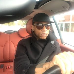 Meet your Posher, Charles